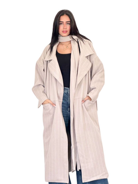 كوت مقلم مع سكارف