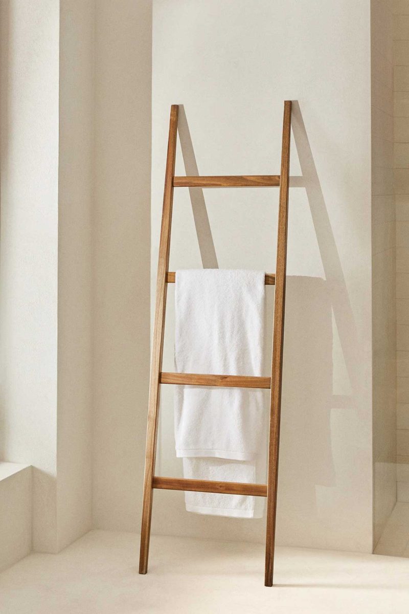 TEAK TOWEL RACK - Image 6