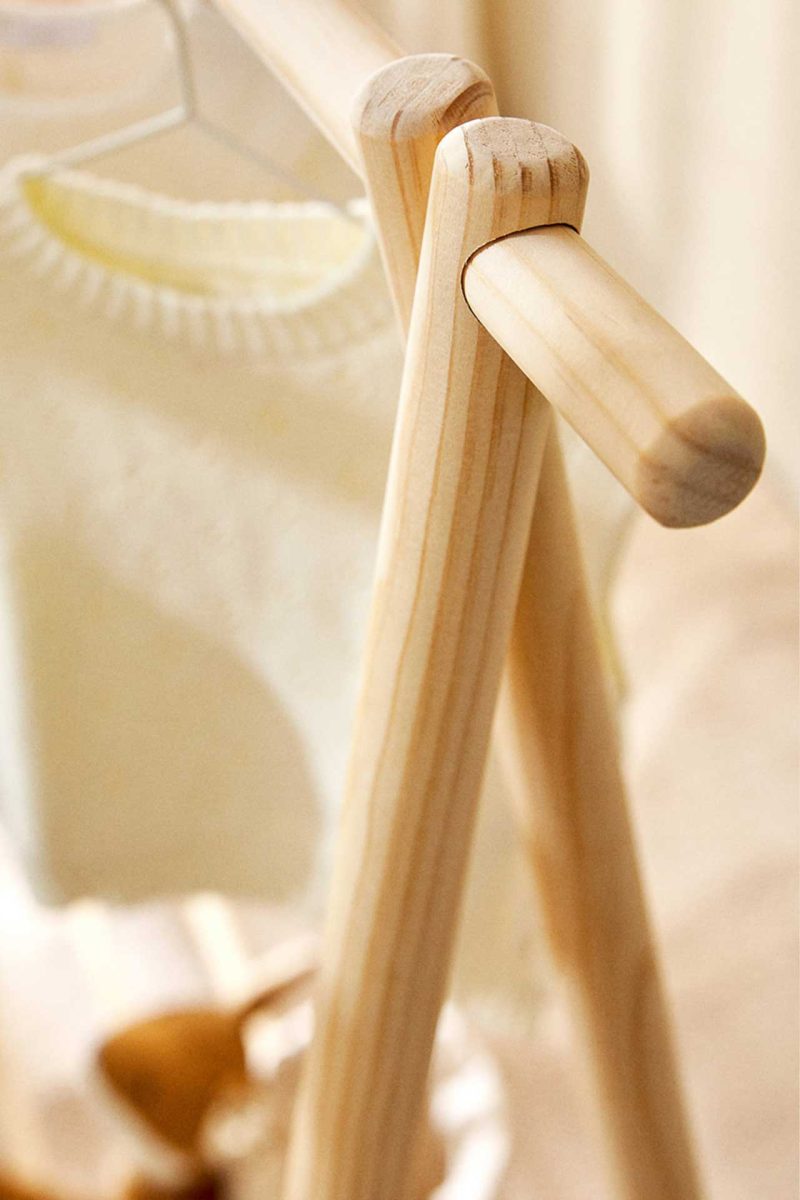 Toddler Clothing Rack - Image 6